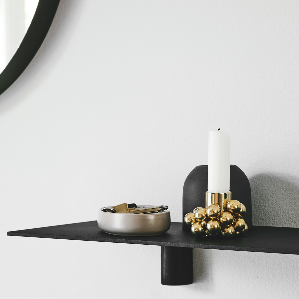 Kollage Shelf