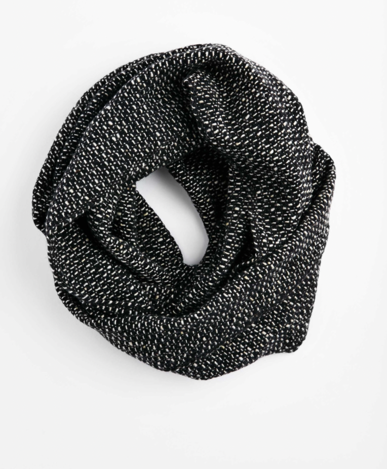 Tweed Emphasized Neck Warmer Black + White